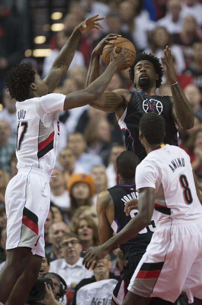 田径——南京室内世锦赛：女子3000米决赛赛况