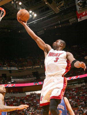 康宁汉姆29+10+8率队大胜，个人高效砍下准三双