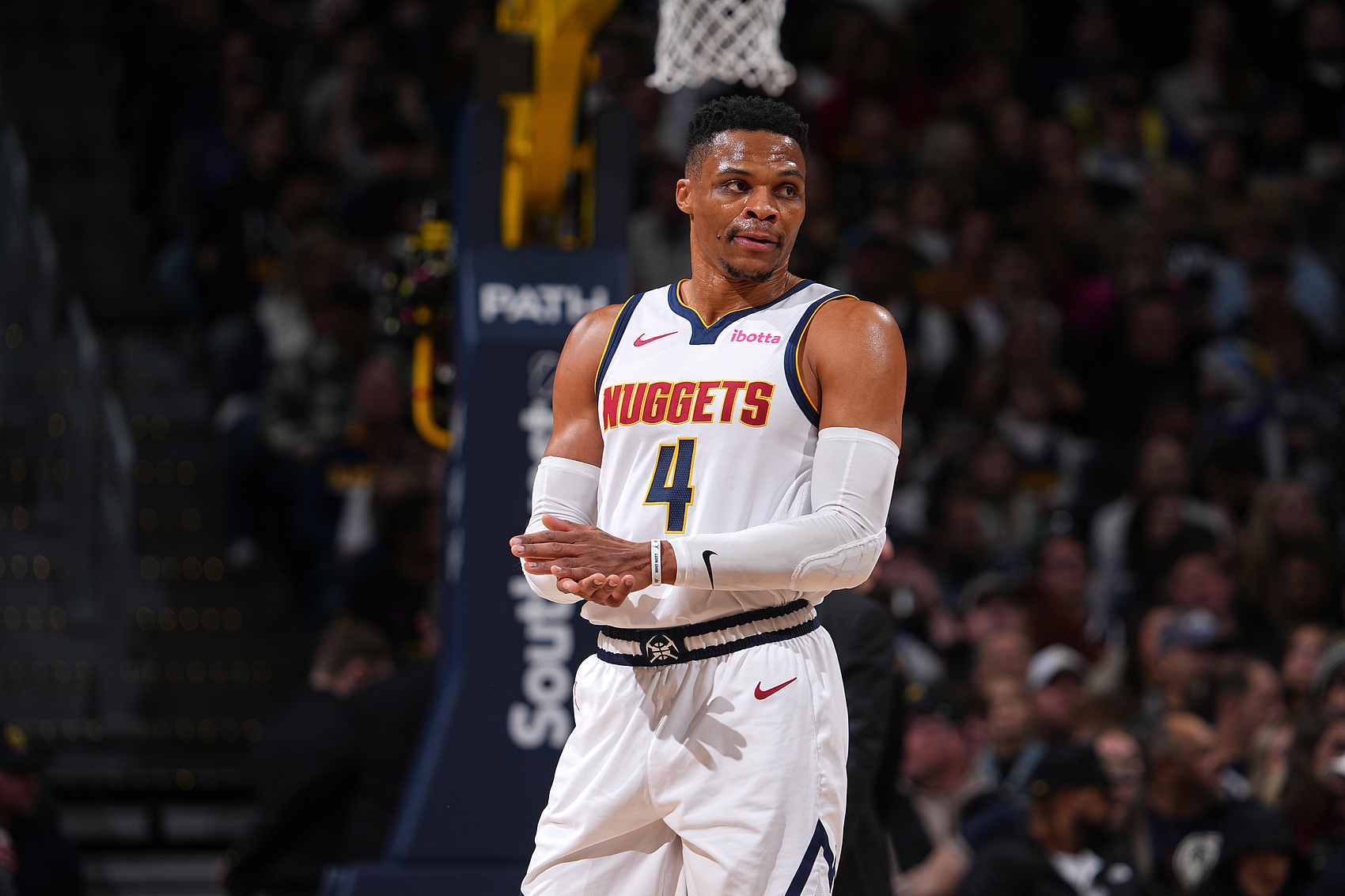 亚洲篮球「魔术师」，这传球的动作以前只能在动画片上看到！ 现实版「男儿当入樽」的宫成良田！