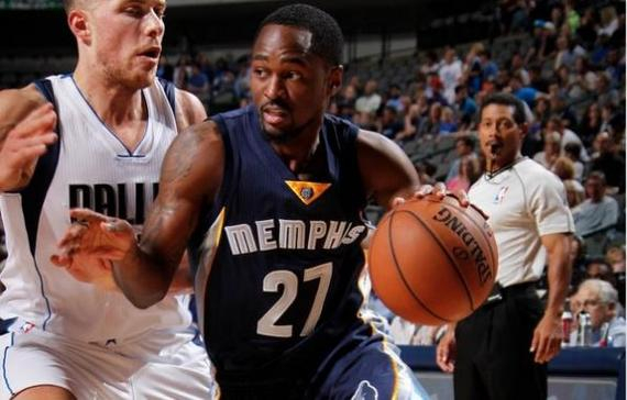 勇士主场120-113力克雄鹿，全面分析球员表现与关键因素