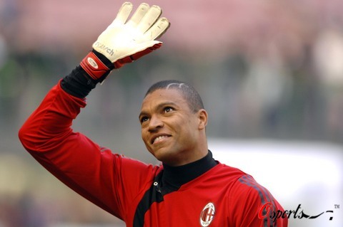 图片报：拜仁认真考虑格里马尔多，但尚未接触球员和勒沃库森