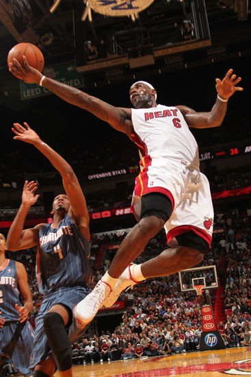 德甲：海登海姆以3比1 击败基尔