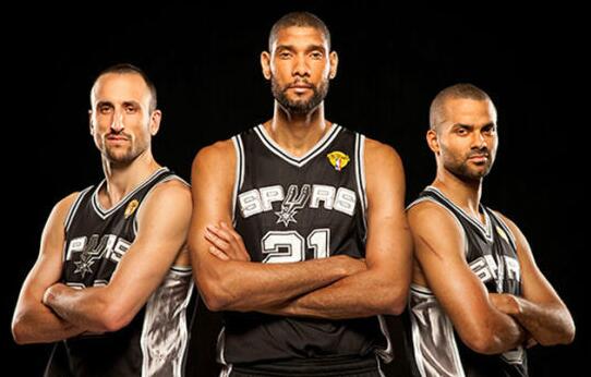 他与前场