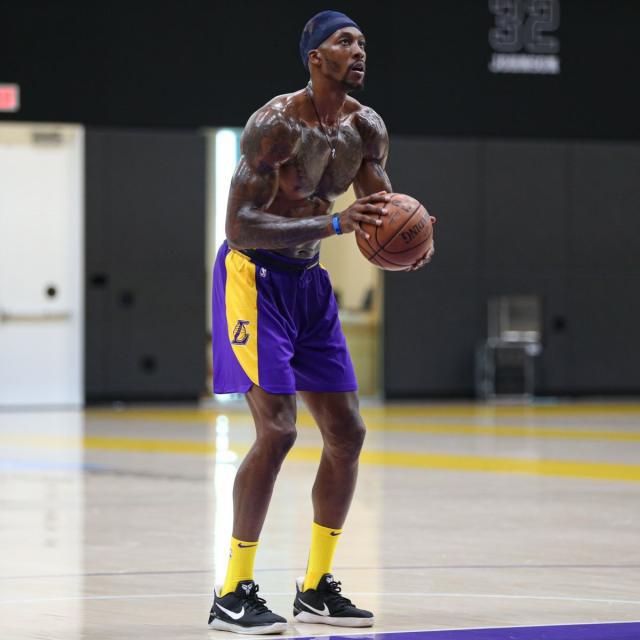 模拟赛车电竞新赛道加入比赛