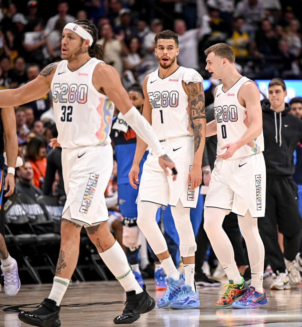 这一幕太温馨！老詹大笑抱着东契奇撞头庆祝，合砍65分14助攻太猛，湖人最后5分钟直接打爆灰熊，拉神打旧主大爆发成奇兵