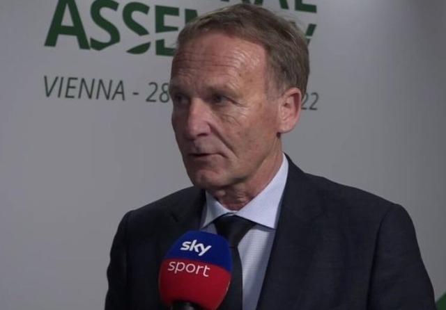 纽约洋基名宿卢·贾里格的球衣号码 4 号，是棒球史上首个永久退役的号码