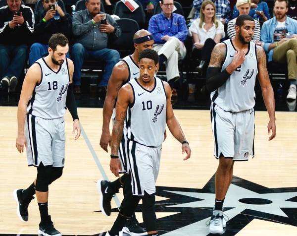 中超-路易斯中框卢卡斯失良机 申花0-0浙江3轮不胜