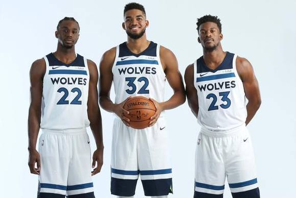 巴列卡诺客队更衣室设施简陋，波兰球队波兹南莱赫发视频吐槽