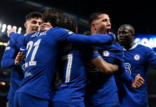 这个真的笑死了…看看布伦森这个假动作是如何骗过放守者埃利斯的